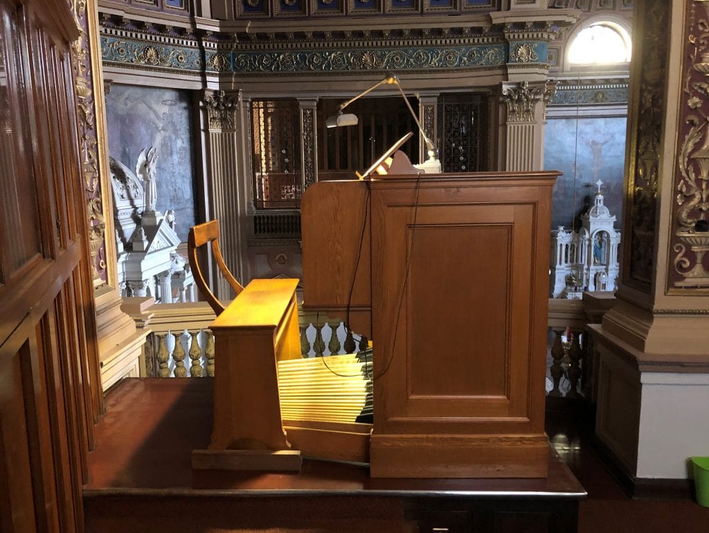 Organ at Our Lady of Sorrows Basilica, Chicago.